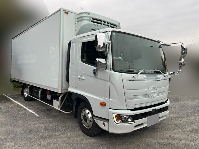 日野レンジャー冷凍車（冷蔵車）中型（4t）[写真03]