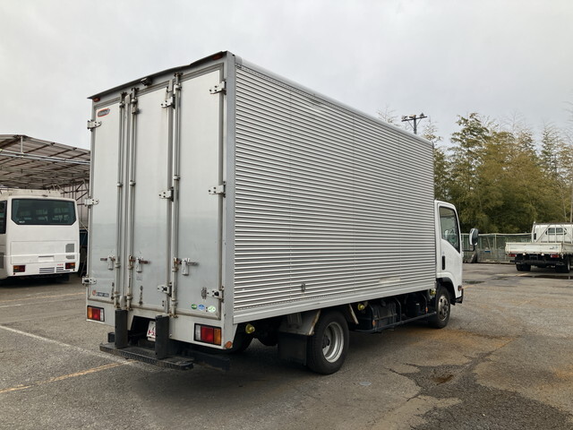 いすゞエルフアルミバン小型（2t・3t）[写真02]