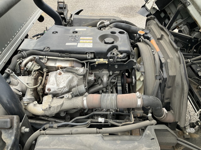 いすゞエルフアルミバン小型（2t・3t）[写真28]