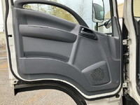 いすゞエルフアルミバン小型（2t・3t）[写真31]