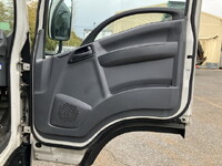 いすゞエルフアルミバン小型（2t・3t）[写真32]