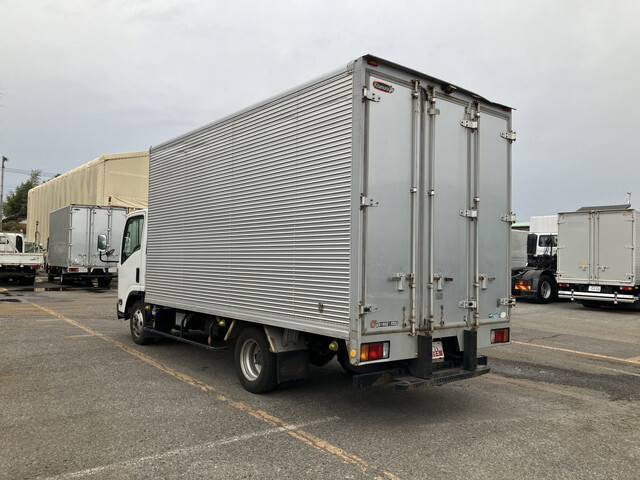 いすゞエルフアルミバン小型（2t・3t）[写真04]