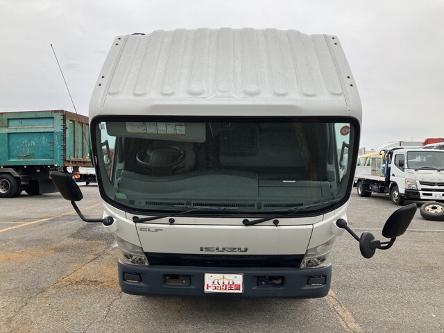 いすゞエルフアルミバン小型（2t・3t）[写真08]