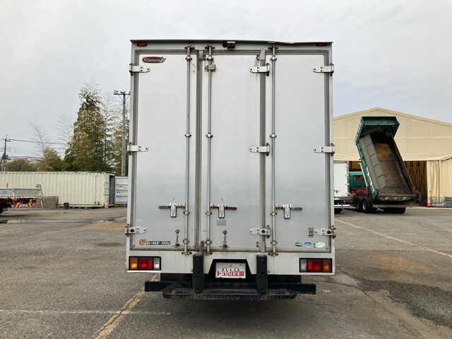 いすゞエルフアルミバン小型（2t・3t）[写真09]