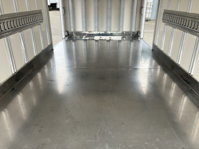 三菱ふそうキャンター冷凍車（冷蔵車）小型（2t・3t）[写真15]