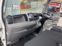 三菱ふそうキャンター冷凍車（冷蔵車）小型（2t・3t）[写真31]