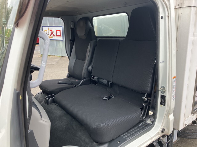 三菱ふそうキャンター冷凍車（冷蔵車）小型（2t・3t）[写真31]