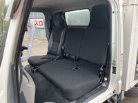 三菱ふそうキャンター冷凍車（冷蔵車）小型（2t・3t）[写真32]