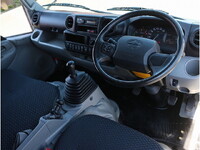 日野デュトロ平ボディ小型（2t・3t）[写真19]