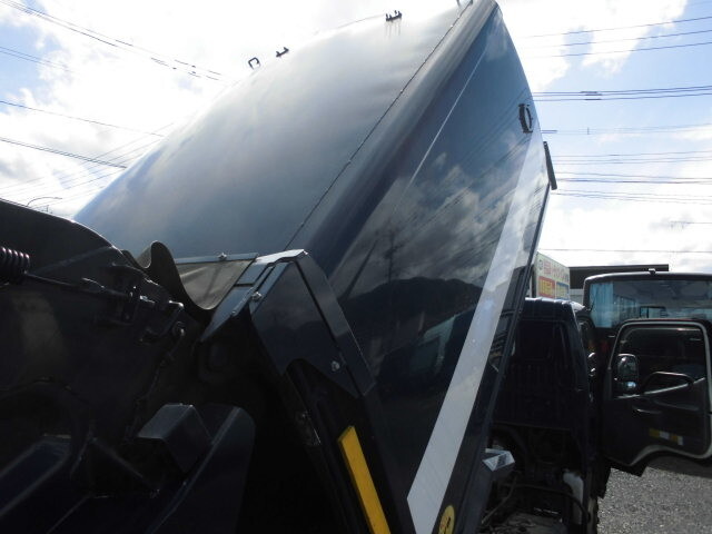 日野デュトロパッカー車（塵芥車）小型（2t・3t）[写真21]