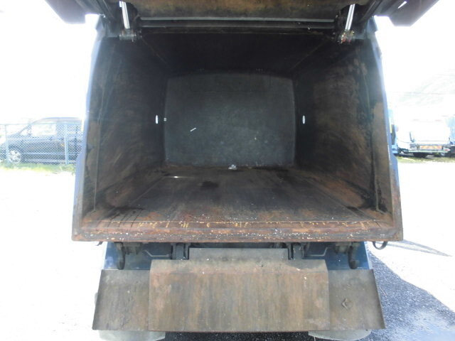 日野デュトロパッカー車（塵芥車）小型（2t・3t）[写真07]