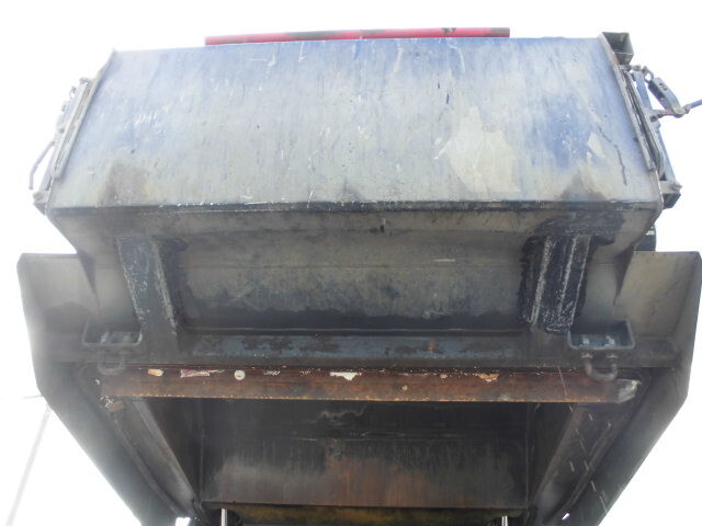 日野デュトロパッカー車（塵芥車）小型（2t・3t）[写真09]