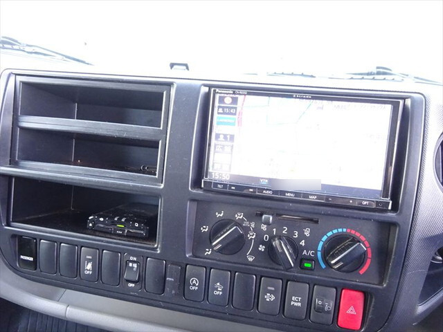 トヨタトヨエース平ボディ小型（2t・3t）[写真17]