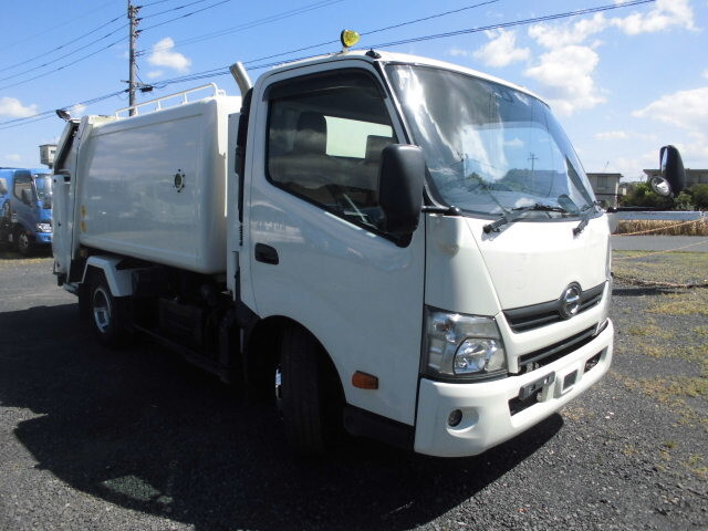 日野デュトロパッカー車（塵芥車）2019年(平成31年)TPG-XZU702M