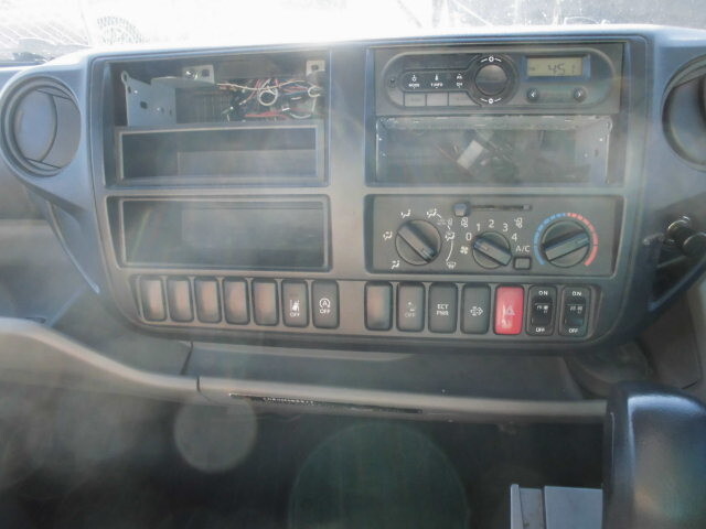 日野デュトロパッカー車（塵芥車）小型（2t・3t）[写真27]