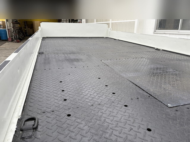 日野デュトロセーフティローダー小型（2t・3t）[写真10]