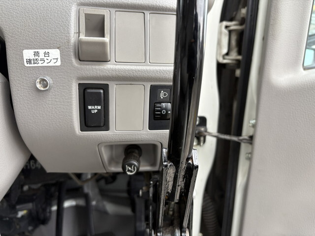 日野デュトロセーフティローダー小型（2t・3t）[写真33]