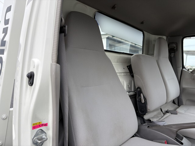 日野デュトロセーフティローダー小型（2t・3t）[写真36]