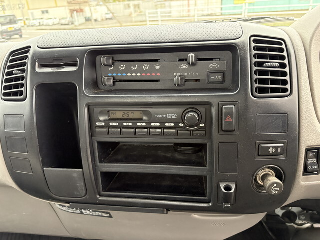 日野デュトロセーフティローダー小型（2t・3t）[写真39]