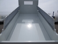 三菱ふそうキャンターダンプ小型（2t・3t）[写真10]