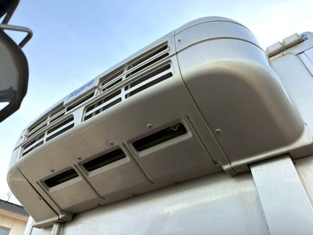 いすゞフォワード冷凍車（冷蔵車）増トン（6t・8t）[写真11]