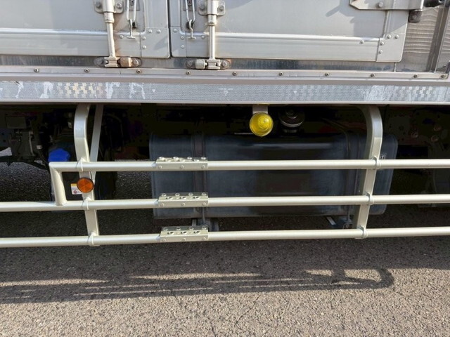 いすゞフォワード冷凍車（冷蔵車）増トン（6t・8t）[写真16]