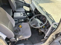 いすゞフォワード冷凍車（冷蔵車）増トン（6t・8t）[写真28]