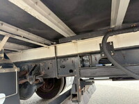 いすゞフォワードアルミバン中型（4t）[写真15]