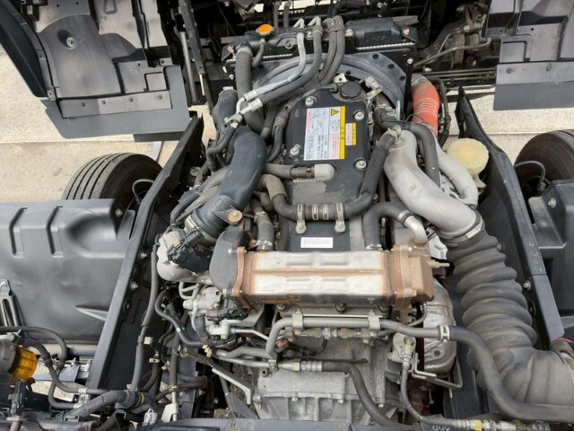 いすゞフォワードアルミバン中型（4t）[写真19]