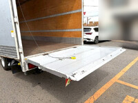 いすゞフォワードアルミバン中型（4t）[写真06]