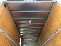 いすゞフォワードアルミバン中型（4t）[写真10]