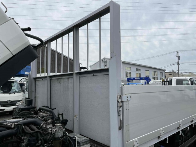 いすゞフォワードアルミブロック増トン（6t・8t）[写真23]