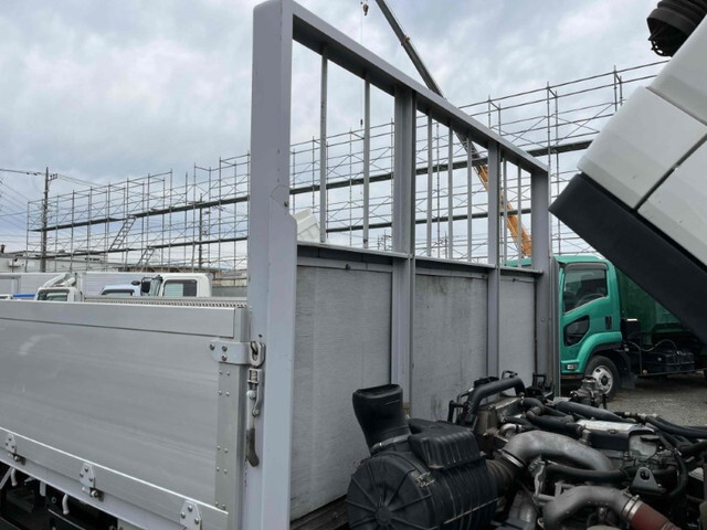 いすゞフォワードアルミブロック増トン（6t・8t）[写真25]