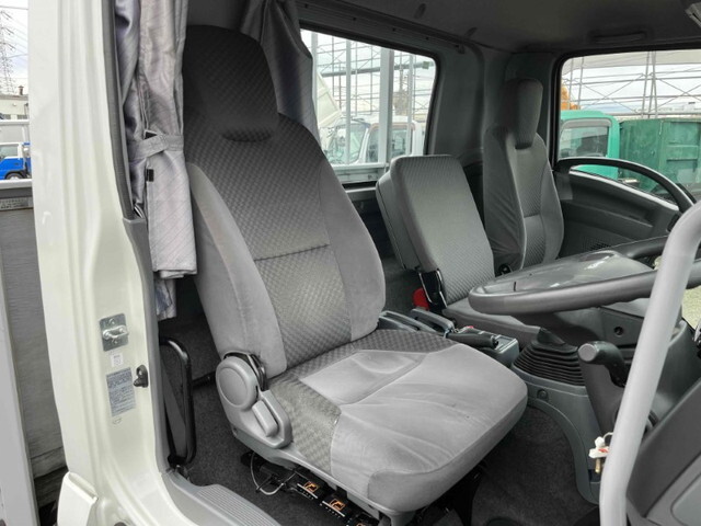 いすゞフォワードアルミブロック増トン（6t・8t）[写真31]