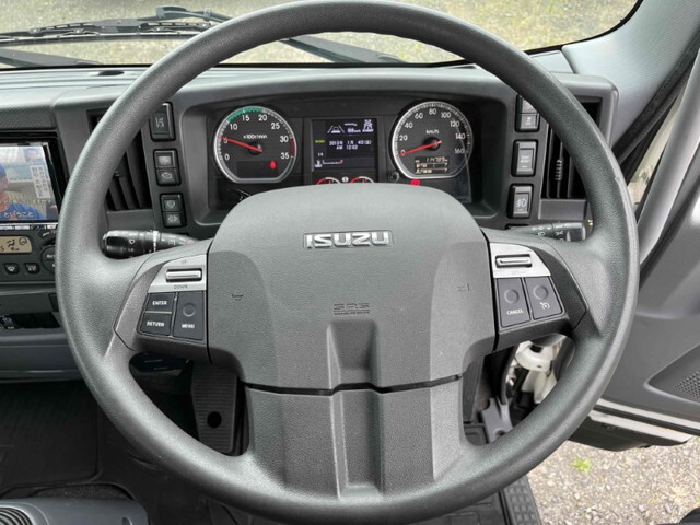 いすゞフォワードアルミブロック増トン（6t・8t）[写真32]