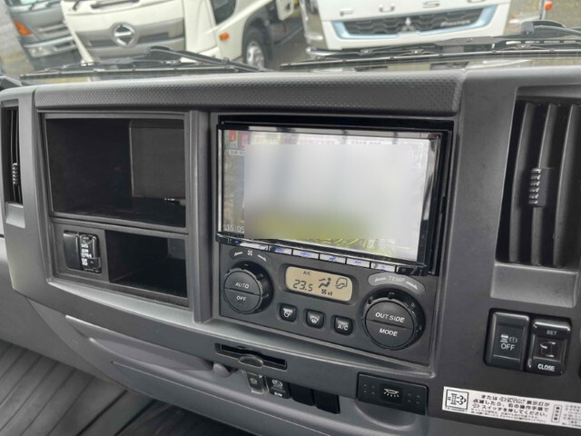 いすゞフォワードアルミブロック増トン（6t・8t）[写真33]