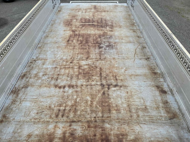 いすゞフォワードアルミブロック増トン（6t・8t）[写真09]