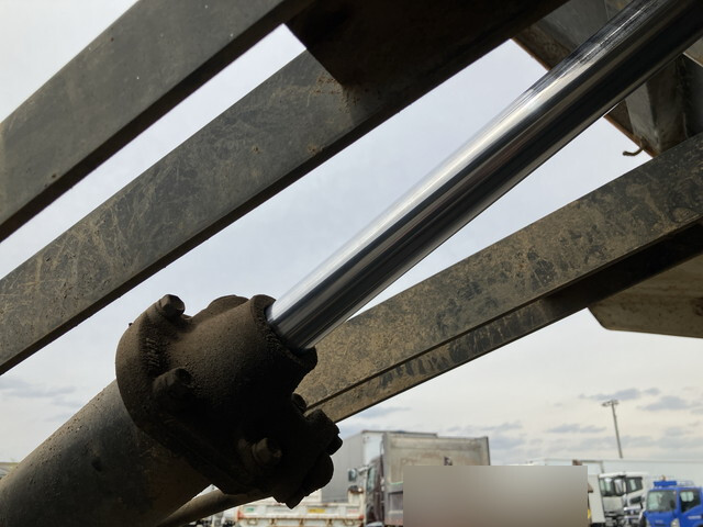 日野レンジャー深ダンプ（土砂禁ダンプ）中型（4t）[写真17]