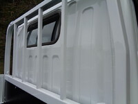 三菱ふそうキャンター平ボディ小型（2t・3t）[写真17]