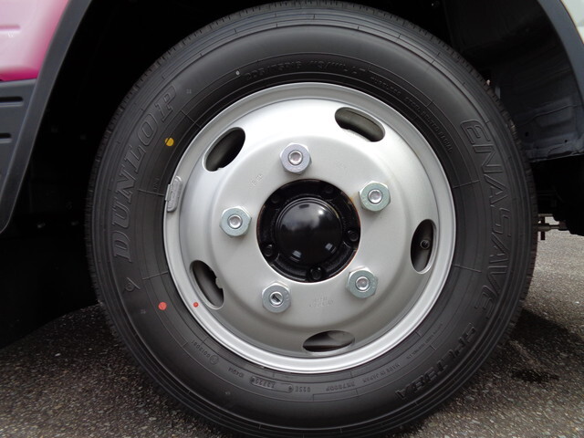 三菱ふそうキャンター平ボディ小型（2t・3t）[写真23]