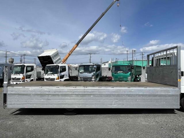 三菱ふそうファイターアルミブロック中型（4t）[写真12]