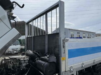 三菱ふそうファイターアルミブロック中型（4t）[写真22]