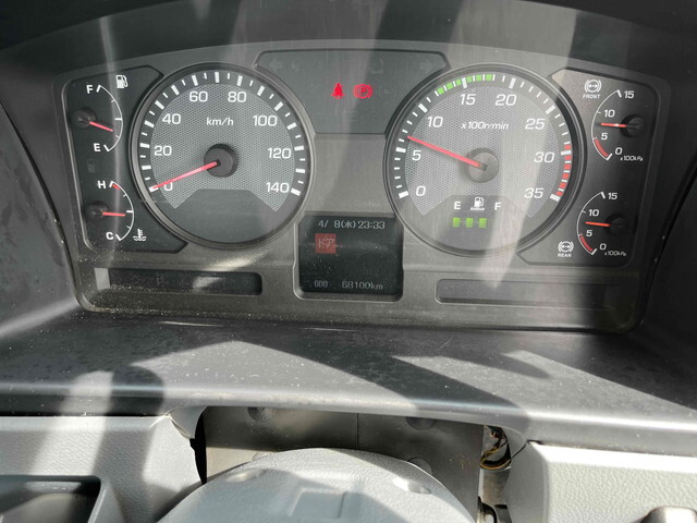 三菱ふそうファイターアルミブロック中型（4t）[写真35]