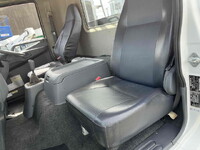 三菱ふそうファイターアルミブロック中型（4t）[写真40]