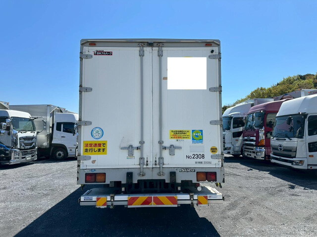 いすゞフォワードアルミウイング増トン（6t・8t）[写真10]