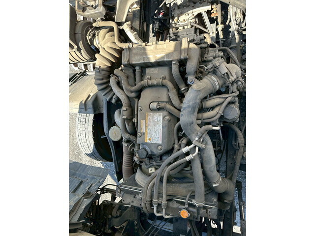 いすゞフォワードアルミウイング増トン（6t・8t）[写真12]