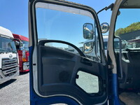 いすゞフォワードアルミウイング増トン（6t・8t）[写真20]