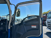 いすゞフォワードアルミウイング増トン（6t・8t）[写真21]