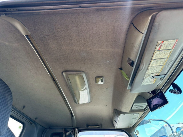 いすゞフォワードアルミウイング増トン（6t・8t）[写真21]