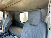 いすゞフォワードアルミウイング増トン（6t・8t）[写真23]